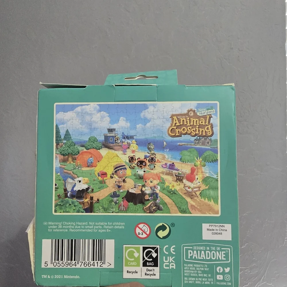 Animal Crossings 250 pc summer puzzle in metal tin